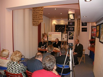 Miejsce liryki w świecie mediów - zdjęcie w treści