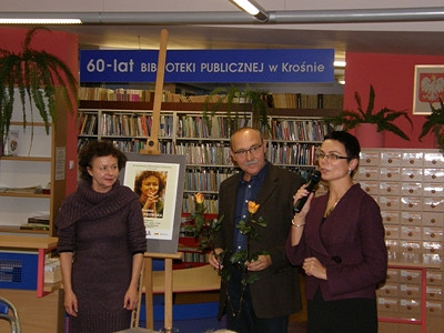 Piękna na scenie, mądra w książce. Czyli o Joannie Szczepkowskiej w bibliotece - zdjęcie w treści 