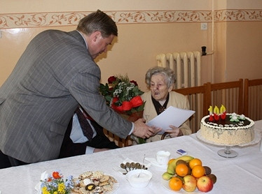200 lat dla Pani Janiny! - zdjęcie w treści 