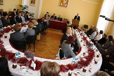 Nagrody na Dzień Nauczyciela  - zdjęcie w treści 