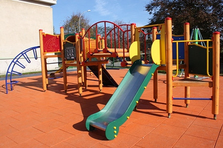 Nowoczesne place zabaw przy krośnieńskich podstawówkach - zdjęcie w treści nr 6