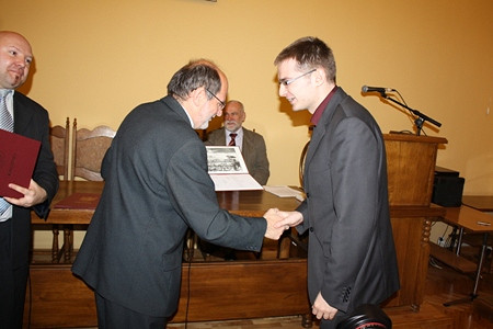 Rada i Prezydent z zaświadczeniami - zdjęcie w treści  nr 19