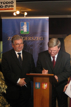 Dzień Przyjaźni Polsko-Węgierskiej BUDAPESZT 2010 - zdjęcie w treści  nr 2