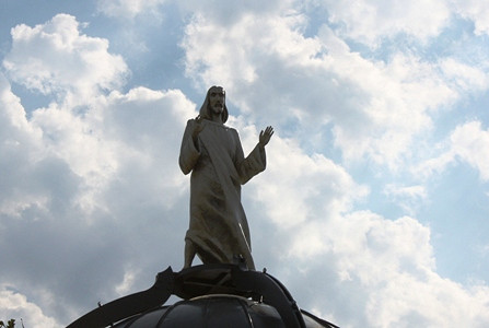 Rzeźba z Krosna na Węgrzech - zdjęcie w treści 
