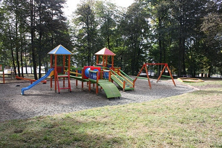 Nowy plac zabaw przy ul. Okrzei - zdjęcie w treści  nr 1