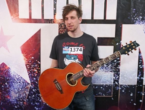 395815493.jpg
