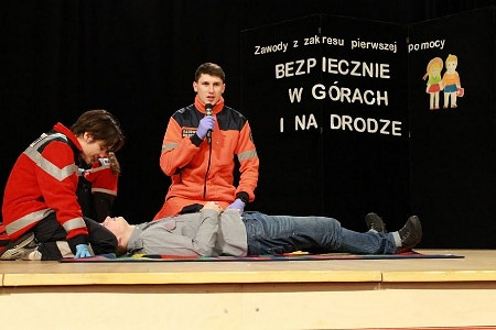 „Bezpiecznie w górach i na drodze” o puchar Dyrektora Pogotowia Ratunkowego w Krośnie - zdjęcie w treści  nr 4