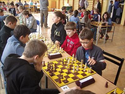 III Krośnieńska Szkolna Liga Szachowa. II Turniej - Edycja Wiosenna - zdjęcie w treści 