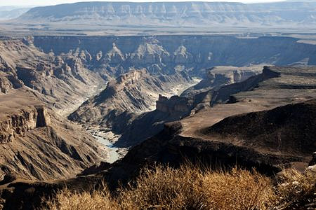 Namibia i Botswana - Wystawa fotografii Stanisława Materniaka z cyklu 