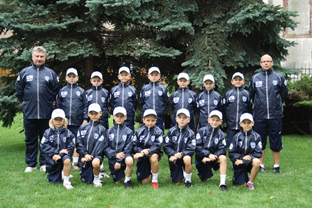 MARZENIA SIĘ SPEŁNIAJĄ BENIAMINEK KROSNO NAJLEPSZYM POLSKIM ZESPOŁEM TURNIEJU EURONADZIEJE 2011 - zdjęcie w treści  nr 1