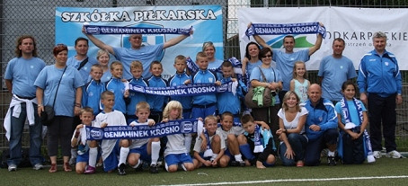 MARZENIA SIĘ SPEŁNIAJĄ BENIAMINEK KROSNO NAJLEPSZYM POLSKIM ZESPOŁEM TURNIEJU EURONADZIEJE 2011 - zdjęcie w treści  nr 6