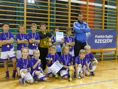 Zwycięstwo w Turnieju Mikołajkowym  - zdjęcie w treści 