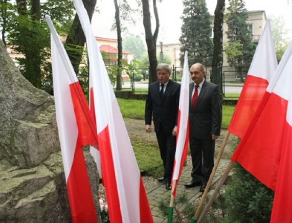 434767750.jpg