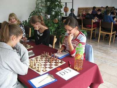 Mateusz Jaszczuk i Patryk Mrozowski w finałach Mistrzostw Polski Juniorów w szachach - zdjęcie w treści  nr 1