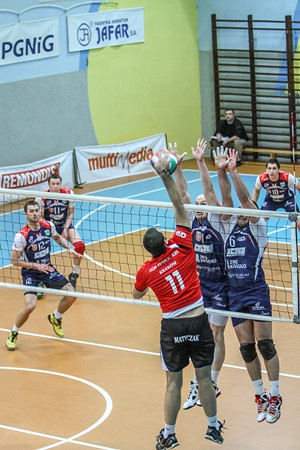 Pięciosetowe pojedynki Karpat - zdjęcie w treści  nr 1