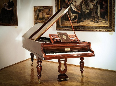 RECITAL FORTEPIANOWY MICHAŁA KLUSKI - zdjęcie w treści  nr 2