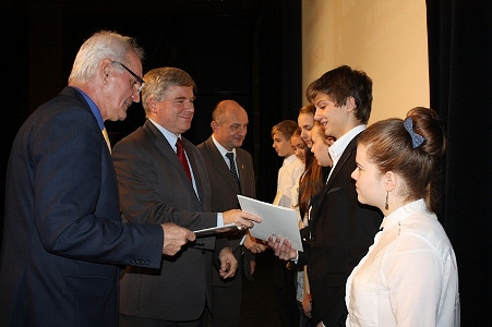 Inauguracja Programu Stypendialnego Miasta Krosna - zdjęcie w treści