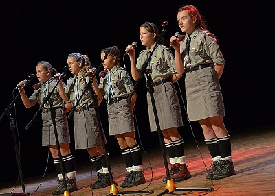 XI Międzyszkolny  Konkurs Pieśni i Poezji Patriotycznej - zdjęcie w treści 