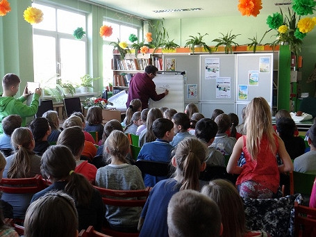 Wpisy i wrysy Pawła Wakuły spotkanie autorskie w KBP - zdjęcie w treści nr 2