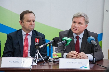 I PODKARPACKIE POKAZY LOTNICZE W TYM ROKU W MIELCU. ZA ROK W KROŚNIE - zdjęcie w treści nr 1