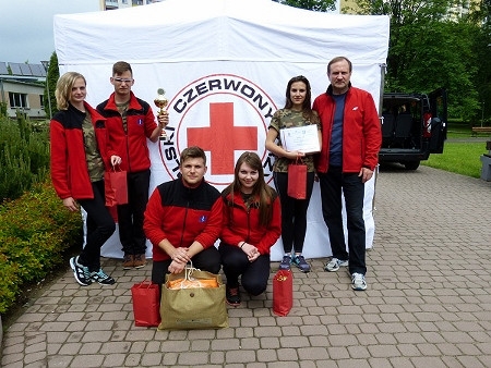 Uczniowie z Naftówki Mistrzami Podkarpacia w ratownictwie ! - zdjęcie w treści