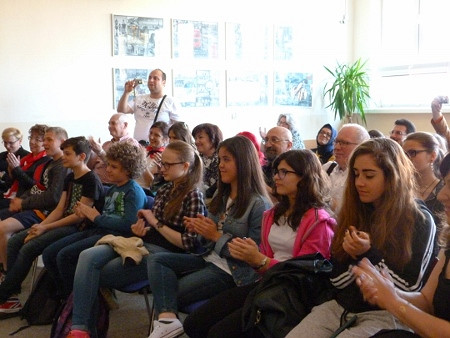 Uroczyste zakończenie projektu COMENIUS  w Gimnazjum Nr1 w Krośnie - zdjęcie w treści 