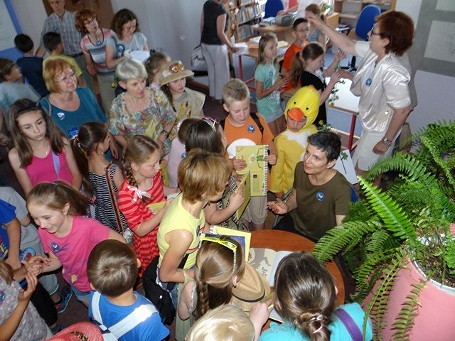 „Koncertowe czytanie” w Krośnieńskiej Bibliotece Publicznej - zdjęcie w treści nr 5