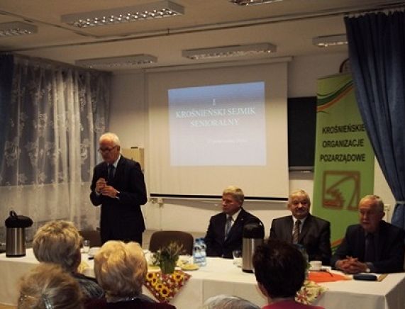 I Krosnieński Sejmik Senioralny - zdjęcie osób uczestniczacych