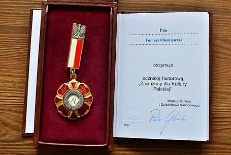 Tomasz Okoniewski fotografik z Krosna Zasłużony dla Kultury Polskiej - zdjęcie w treści 