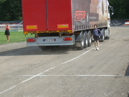 Bezpiecznie na wakacyjnych drogach - zdjęcie w treści  nr 1