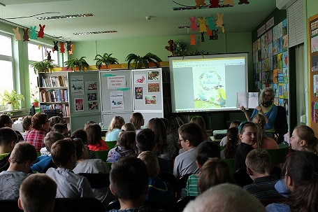 Lubiłam opowiadać świat – spotkanie z Dorotą Suwalską - zdjęcie w treści  nr 1