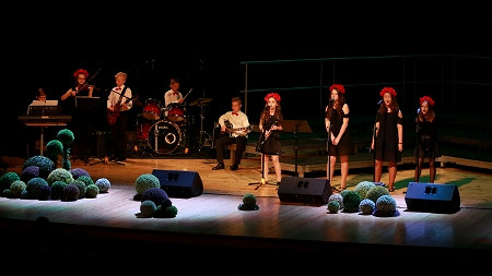 XI Międzynarodowy Festiwal Piosenki Anglojęzycznej dla szkół podstawowych i gimnazjów Let’s sing in English - zdjęcie w treści 