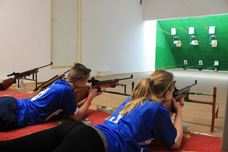 IV Memoriał im Marii Stahl w zawodach sportowo - obronnych dla gimnazjalistów już za nami - zdjęcie w treści  nr 1