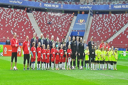 Dziewczynki z Beniaminka vice-mistrzyniami Polski! - zdjęcie w treści 