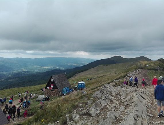 Zdjęcie grupa dzieci z Ukrainy na wycieczce