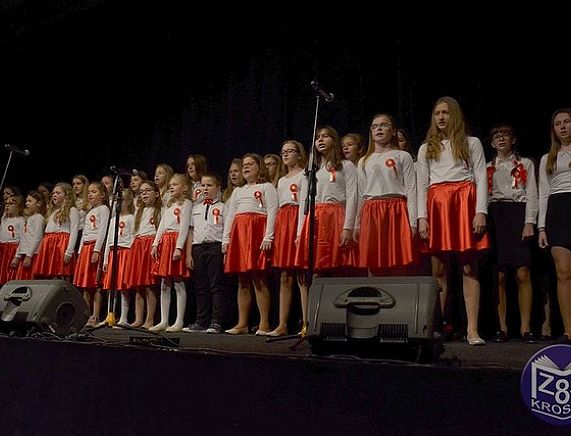 XV Międzyszkolny Konkurs Pieśni i Poezji Patriotycznej w MZS 8