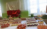Przy deserze o Niepodległej w ZSP 2