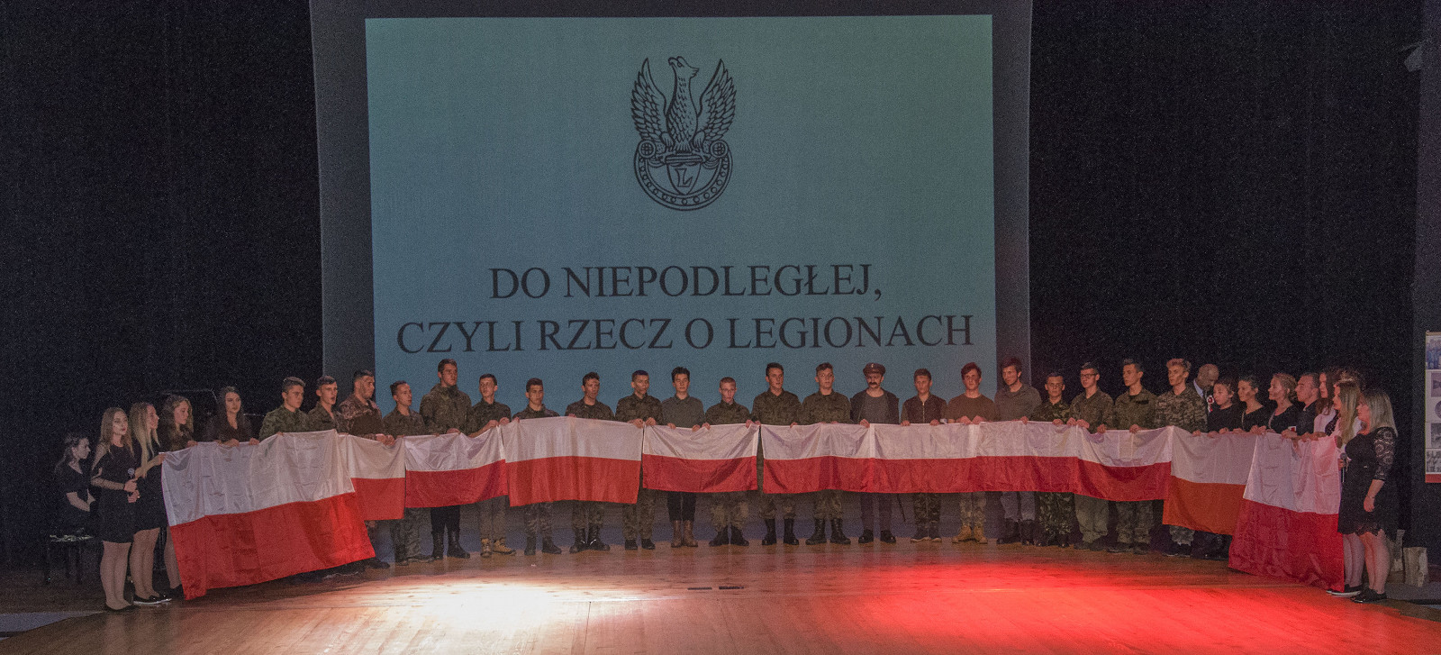 Obchody 100-lecia odzyskania niepodległości przez Polskę w MZS Nr 5   -     