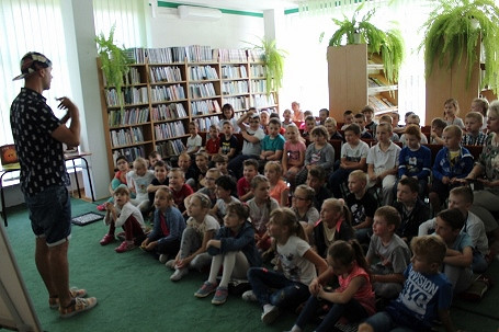 „Książki piszę w głowie” – spotkanie z Przemysławem Wechterowiczem - zdjęcie w treści