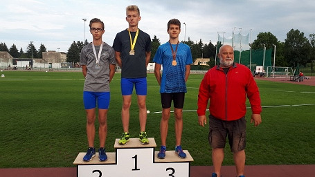 Dobry start młodych sportowców na Mistrzostwa Województwa Podkarpackiego - zdjęcie w treści nr 1