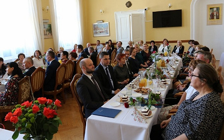 W Dniu Edukacji Narodowej prezydent wręczył nauczycielom nagrody - zdjęcie w treści nr 2
