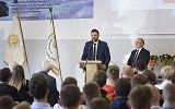 poświęcenie sztandaru, wystąpienie zaproszonych gości