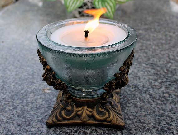 Znicz - fot. źródło pixabay