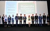 wręczenie stypendiów dla najzdolniejszych uczniów