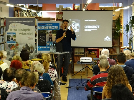 „To, czego nie widać na zdjęciach” czyli świat według Tomasza Michniewicza - zdjęcie w treści