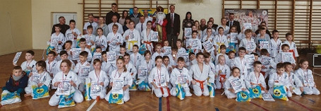 X Mikołajkowe Mistrzostwa Krośnieńskiego Klubu Kyokushin Karate - zdjęcie w treści 