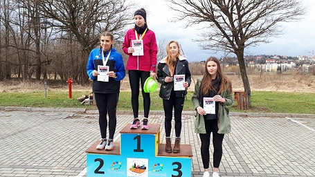 Kolejny udany start krośnieńskich biegaczy - zdjęcie w treści 