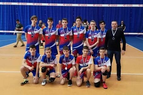 Młodzicy Karpat MOSIR Krosno wicemistrzami województwa podkarpackiego - zdjęcie w treści 