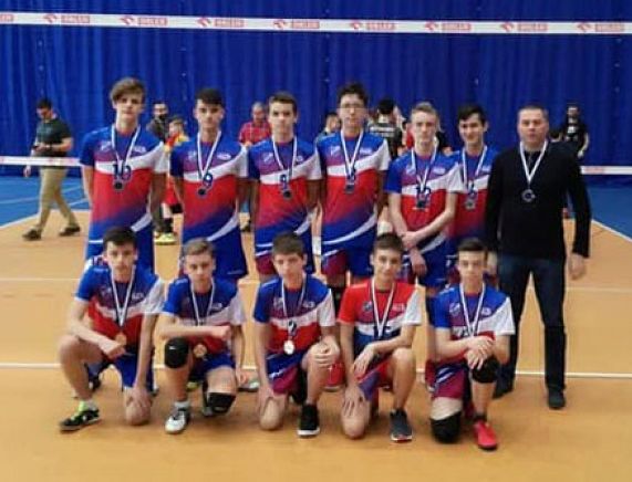 Młodzi siatkarze Karpat MOSIR Krosno