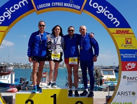 Drużyna KKB MOSIR Krosno na podium